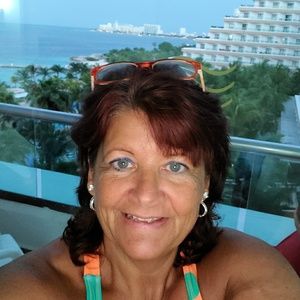 Meet your Posher, Jackie